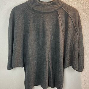 NWT Bill Blass Women’s Sweater Size M